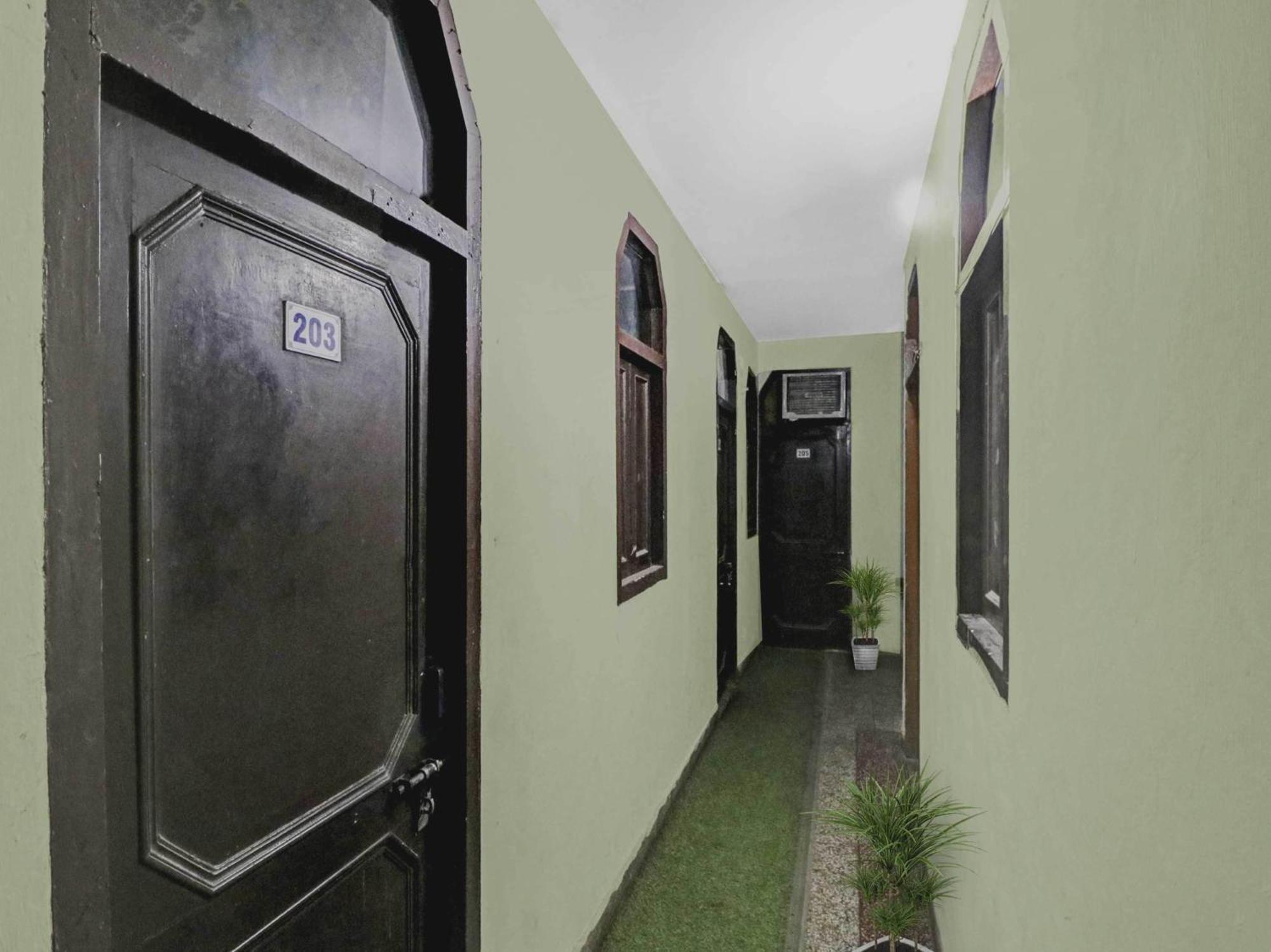 ניו דלהי Lion Home Stay מראה חיצוני תמונה