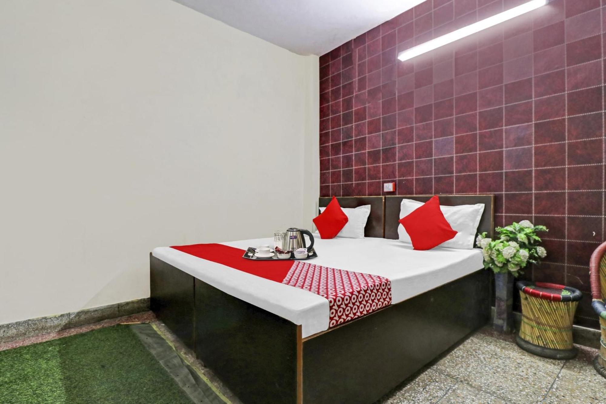 ניו דלהי Lion Home Stay מראה חיצוני תמונה