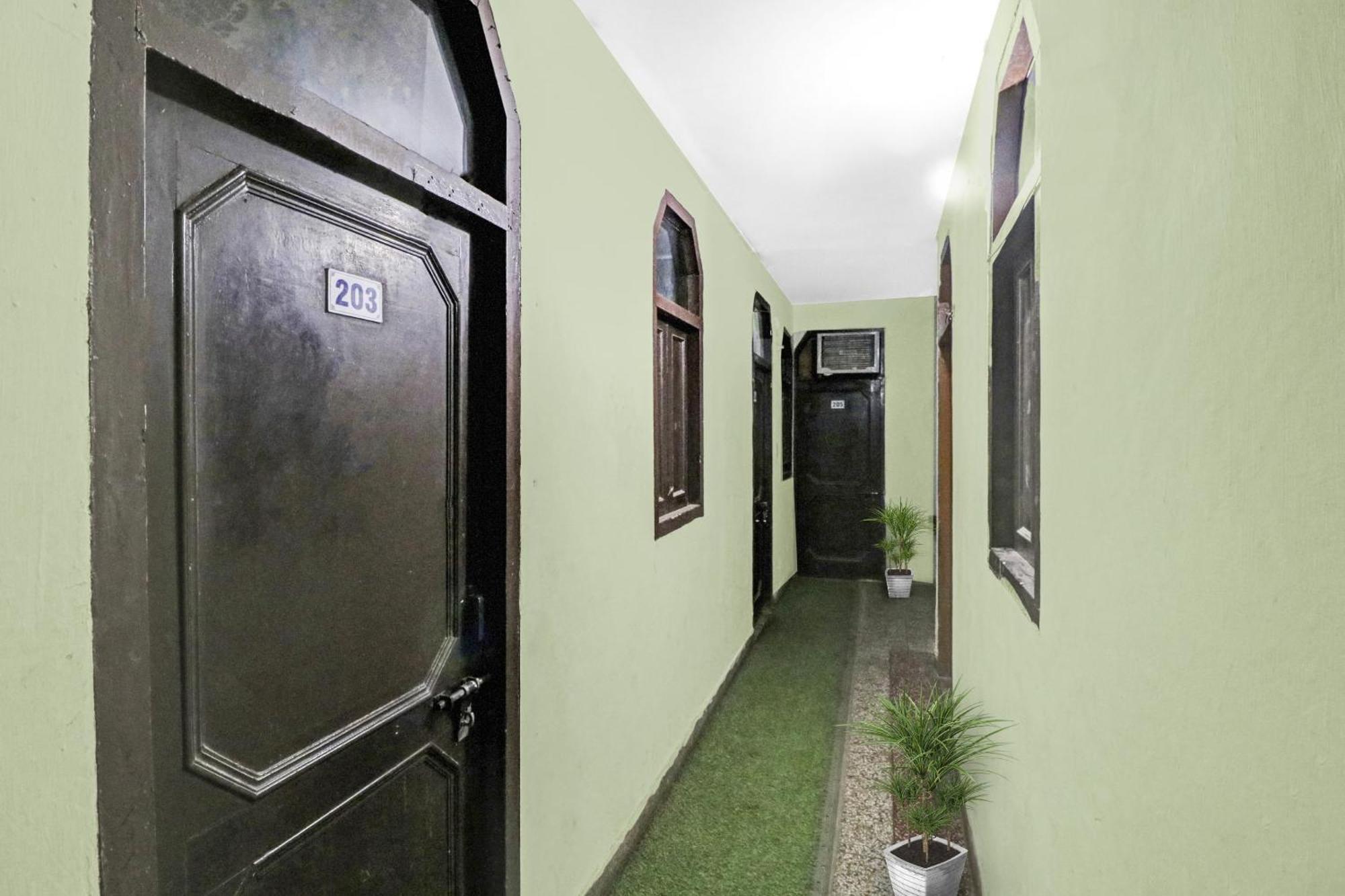ניו דלהי Lion Home Stay מראה חיצוני תמונה